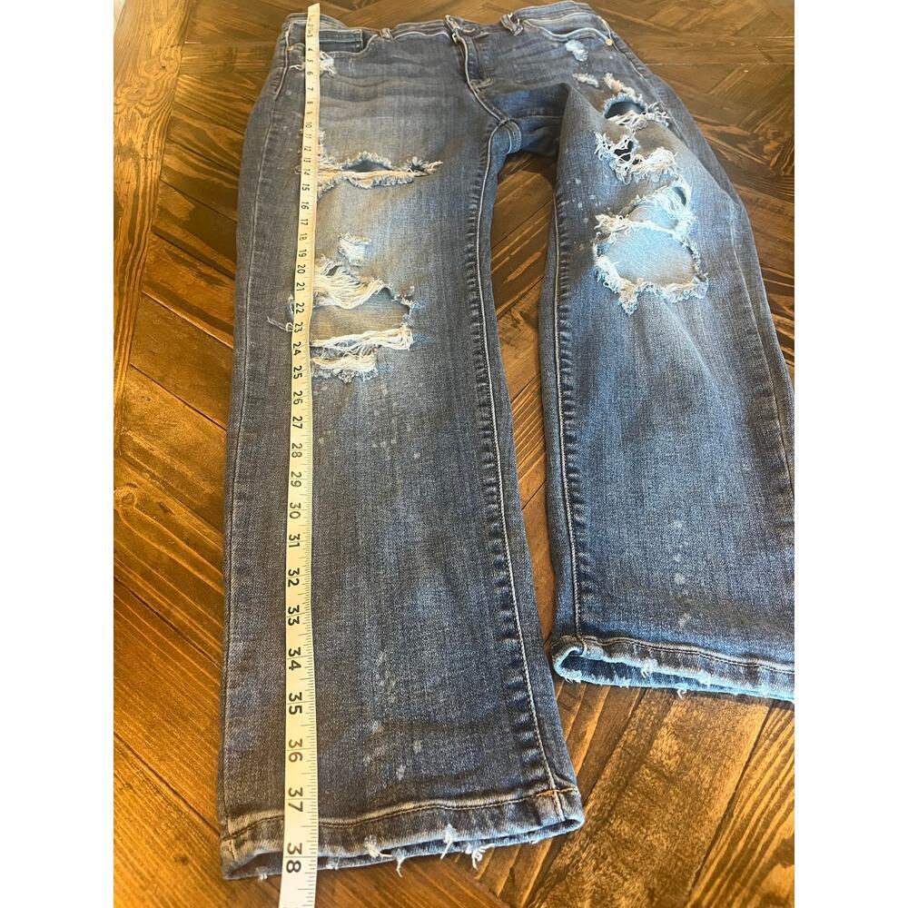 Judy Blue 15/32 Boyfriend Fit Jeans Women Fringe Skater Grunge Thrash Distressed - Picture 8 of 12